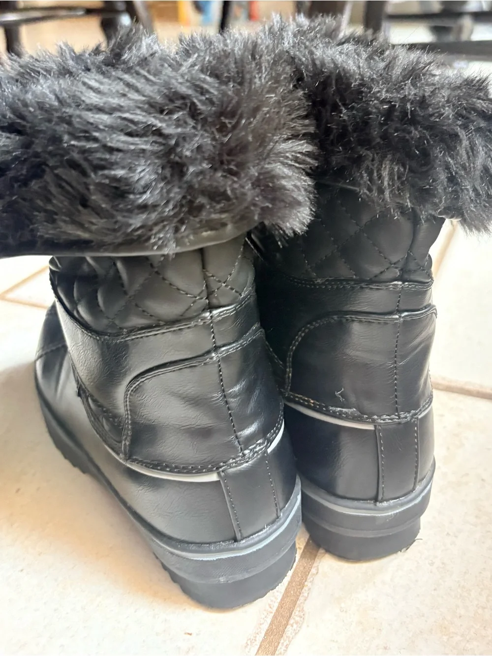 Black Faux Fur Lace-Up Winter Boots